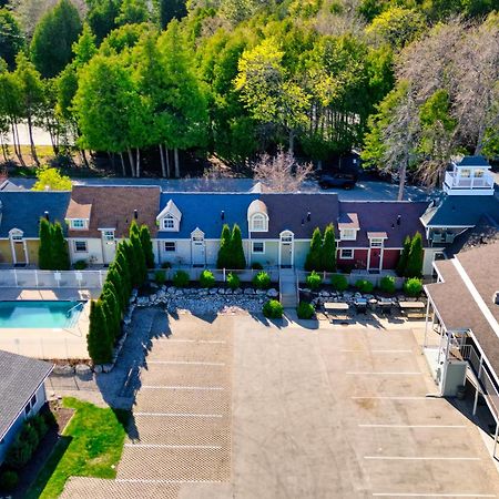 Spruce & Shore Motel フィッシュクリーク エクステリア 写真