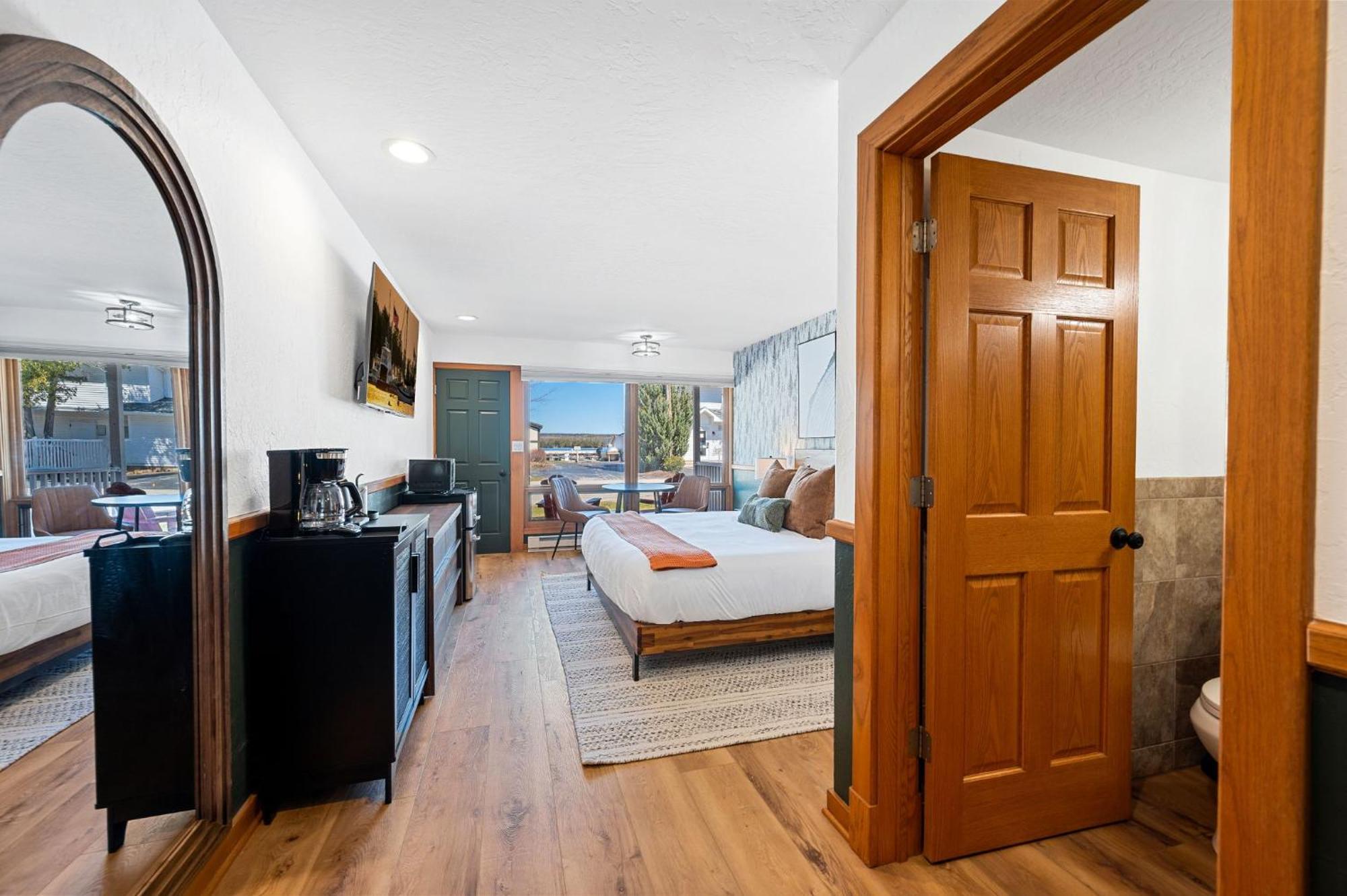 Spruce & Shore Motel フィッシュクリーク エクステリア 写真